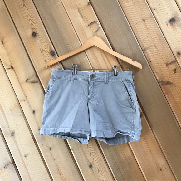 Grey shorts - Picture 2 of 4